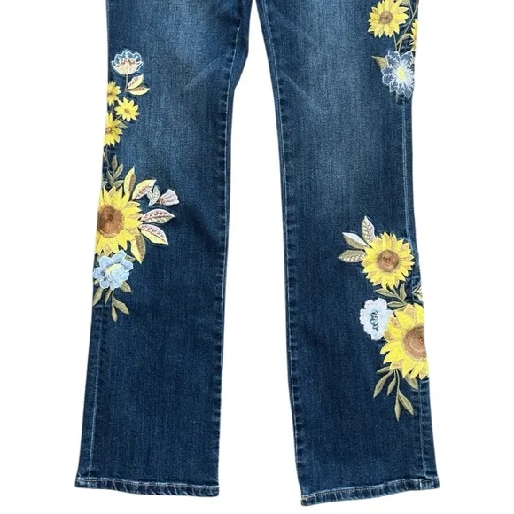 213. DRIFTWOOD Kylee Bootcut mid-rise embroidered jeans NWT - Picture 5 of 7